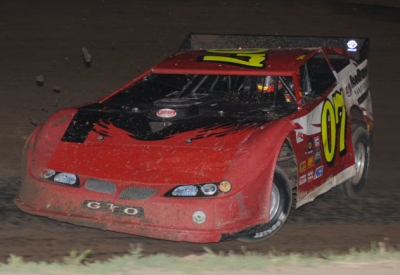 Kelly Boen races to victory Friday in McCool Junction. (fasttrackphotos.net)