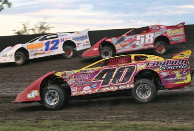 Frontrunners Terry Neal (12), Ray Guss Jr. (58) and Joel Callahan (40) at Boone. (Barry Johnson)
