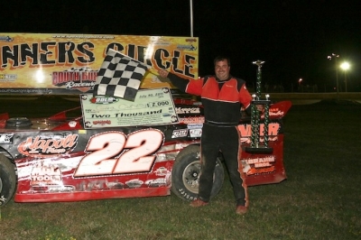 Greg Oakes earned $2,000 for his ODLM victory at South Buxton. (apexonephoto.com)