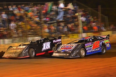 Ronny Lee Hollingsworth (18) edges Chad Winkles (12) for a $3,000 victory. (photobyconnie.com)