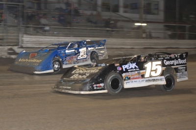 Josh Richards (1) takes the lead from Steve Francis (15) in Monday's Volusia opener. (stlracingphotos.com)