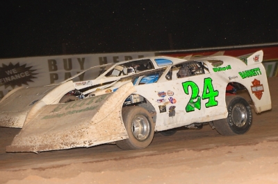 R.C. Whitwell (24) heads for victory. (Jim Rosas)