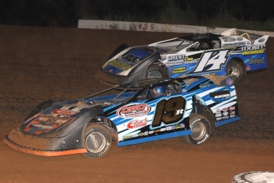 Ryan Gustin (19r) topped Brad LooneY (14) at West Siloam Speedway. (Ron Mitchell)