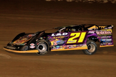 Billy Moyer heads for a $15,000 victory at Portsmouth. (rdwphotos.smugmug.com)