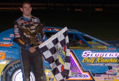 Josh Richards made it two in a row at Canandaigua. (Bill Moore Sr.)