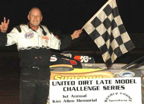 Keith Nosbisch celebrates at Hendry County. (Rick Anges)