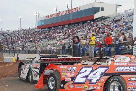 Lowe's hosts the $50,000-to-win Circle K Colossal 100. (DirtonDirt.com)