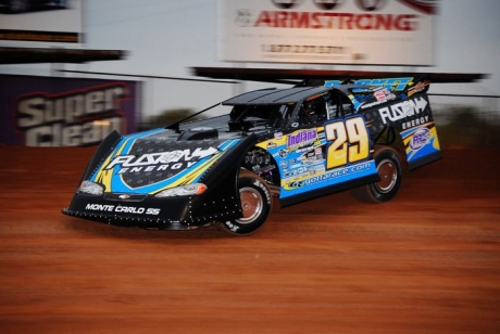 Fast qualifier Darrell Lanigan will start on the pole June 25. (sitvasonphotos.com)