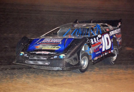 Jay Brinkley races toward victory. (Connie Putnam)