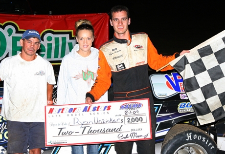 Ryan Unzicker's team visits victory lane. (mikerueferphotos.photoreflect.com)