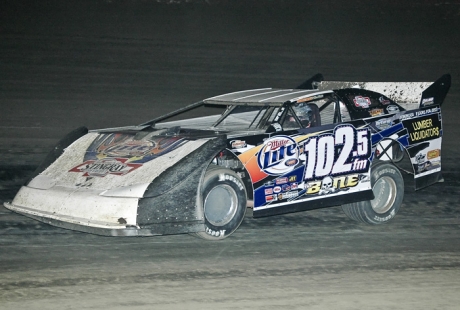 Tim McCreadie heads for victory. (cgphotographylargo.com)