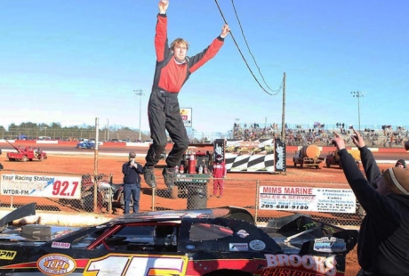 Randall Walker celebrates. (ronskinnerphotos.com)