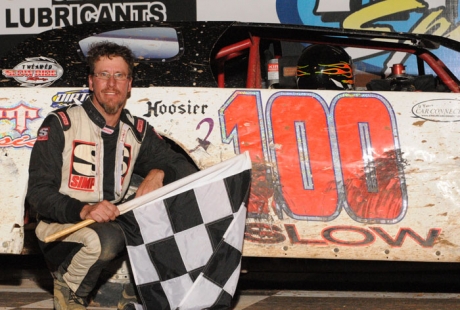 David Scott in victory lane at Tri-City. (Joe Nowak)