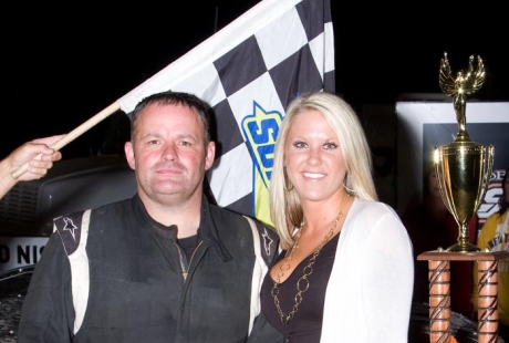 Mark Carrell visits victory lane at Southern Oregon Speedway. (raceimages.net)