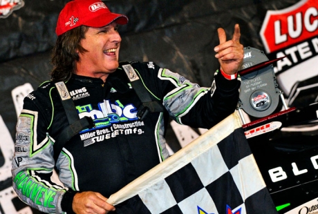 Scott Bloomquist enjoys victory lane Feb. 8 at East Bay. (thesportswire.net)