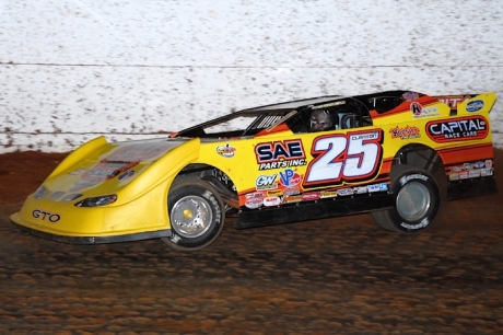 Shane Clanton heads to victory Saturday at Cleveland's Shamrock 60. (mrmracing.net)