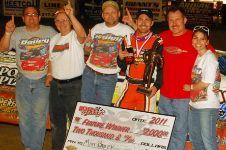 Matt Bailey's team celebrates his victory. (Hulett Photography)