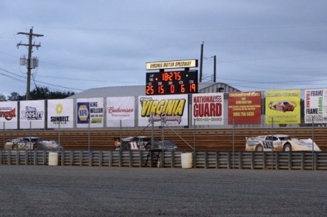 Virginia Motor Speedway's Commonwealth 100 was pushed back to Sunday. (pbase.com/cyberslash)