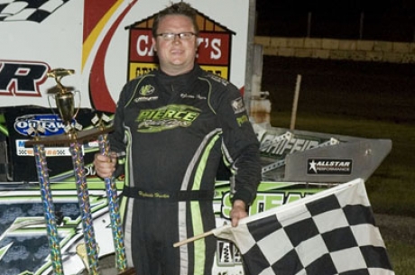 Jason Feger visits victory lane at Fairbury. (Rich Edwards Jr.)