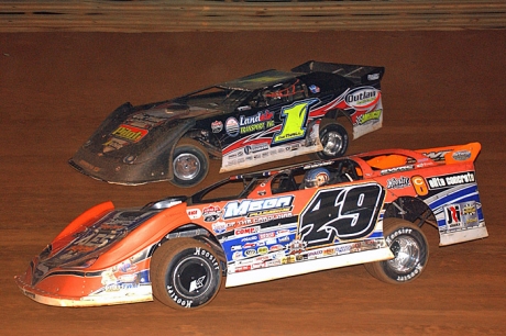 Jonathan Davenport (49) earned $5,000 for his Volunteer Speedway victory. (rpmphotos.com)