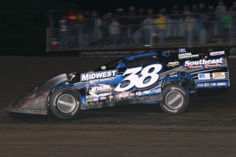 Colby Springsteen heads for his first career Deery Brothers victory. (Barry Johnson)