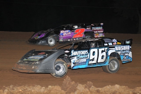 John Anderson (2) held off R.C. Whitwell (96) for a $3,000 victory. (fasttrackphotos.net)