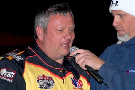 Don O'Neal talks about his victory. (Chuck Buchanan)