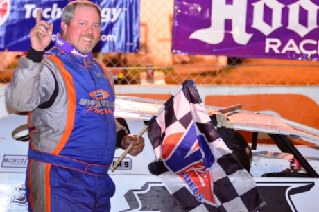 Chad Ogle celebrates his $5,000 victory. (photobyconnie.com)