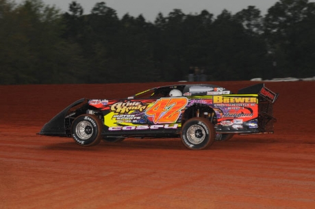 Terry Casey dominated action at Swainsboro. (carlsonracephotos.com)