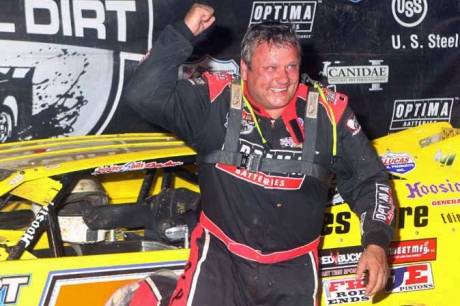 Don O'Neal pumps his fist at Hagerstown Speedway. (pbase.com/cyberslash)