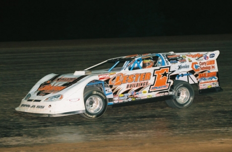 Chub Frank led all the way at Lernerville. (Todd Battin)