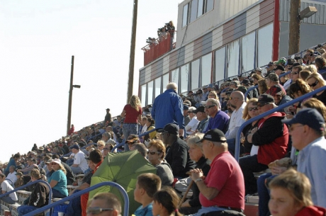 Tucson's grandstands last January. (photofinishphotos.com)