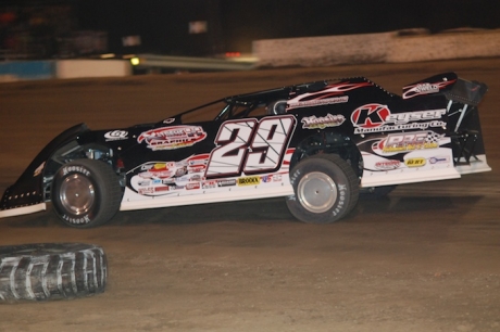 Darrell Lanigan led all 40 laps at Lake City. (DirtonDirt.com)