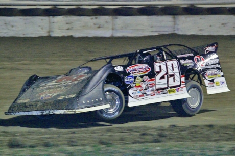 Darrell Lanigan heads toward victory at Ocala. (photosbytrace.com)