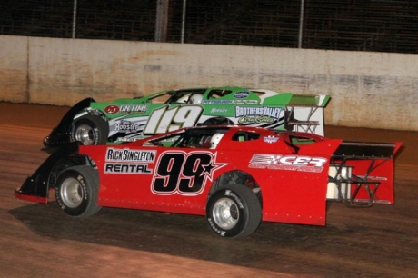 Rick Singleton (99) heads to victory at Hagerstown. (pbase.com/cyberslash)