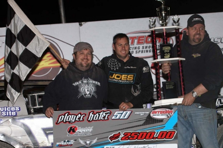 Jeep Van Wormer's crew enjoys victory lane. (Jim DenHamer)