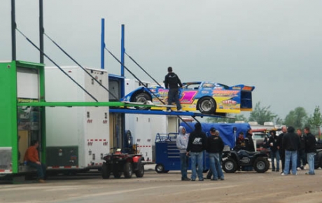 Most teams loaded up before evening rains came. (DirtonDirt.com)