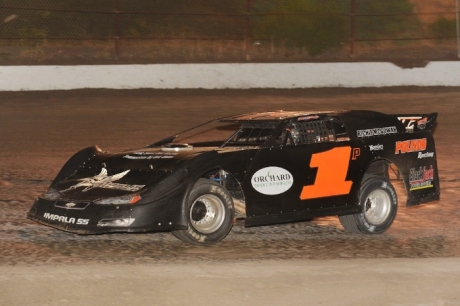 Brad Pounds heads to victory at Santa Maria. (photofinishphotos.com)