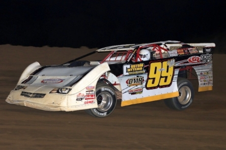 Devin Moran heads to victory at his hometown track. (rdwphotos.smugmug.com)