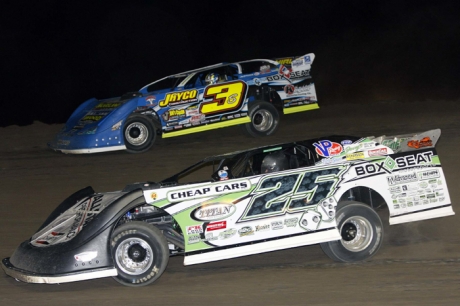 Brian Shirley (3) topped Jason Feger (25) for $3,000 at Kankakee. (Jim DenHamer)