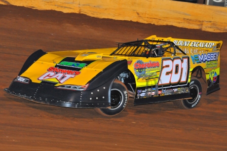 Billy Ogle Jr. pocketed $3,000. (mrmracing.net)