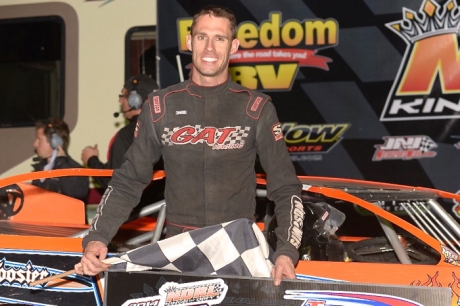 R.C. Whitwell won Saturday's Winter Extreme opener. (photofinishphotos.com)