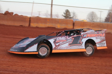 Jason Hiett grabbed $3,000 on March 1 at Cherokee Speedway. (ZSK Photography)