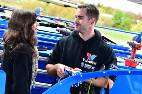 Josh Richards and his wife Andrea. (rickschwalliephotos.com)