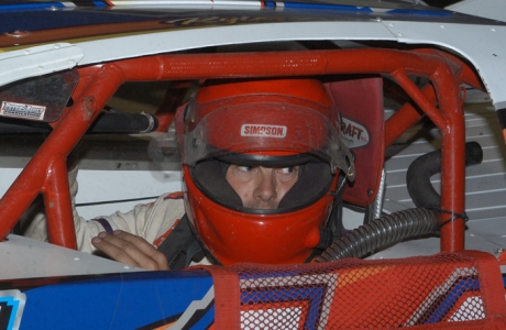 Kyle Berck looks for victory lane at Belleville. (bobjonesphotos.com)