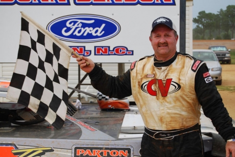 Ricky Weeks celebrates at Fayetteville. (Jerry Ingram)