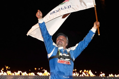 Dennis Erb Jr. hoists the Illinois banner. (heathlawsonphotos.com)