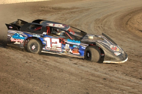 Kirkpatrick tunes up at Bakersfield. (photofinishphotos.com)