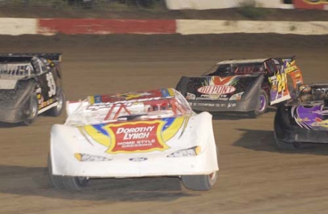 Berck races to victory at I-80. (racedayprints.com)