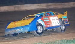 Ray Davis Jr. drove a car similar to Bill Frye's 1990s machine. (DirtonDirt.com)